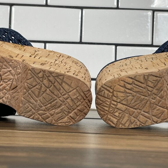 BareTraps Bethie Womens Size 7.5 Shoes Blue Denim Toe Loop Platform Wedge Sandal - Picture 8 of 12